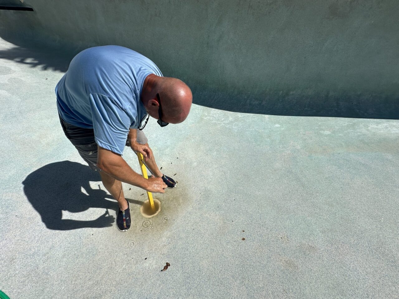 Before and After Bluewave pools drain clean Pool cleaning